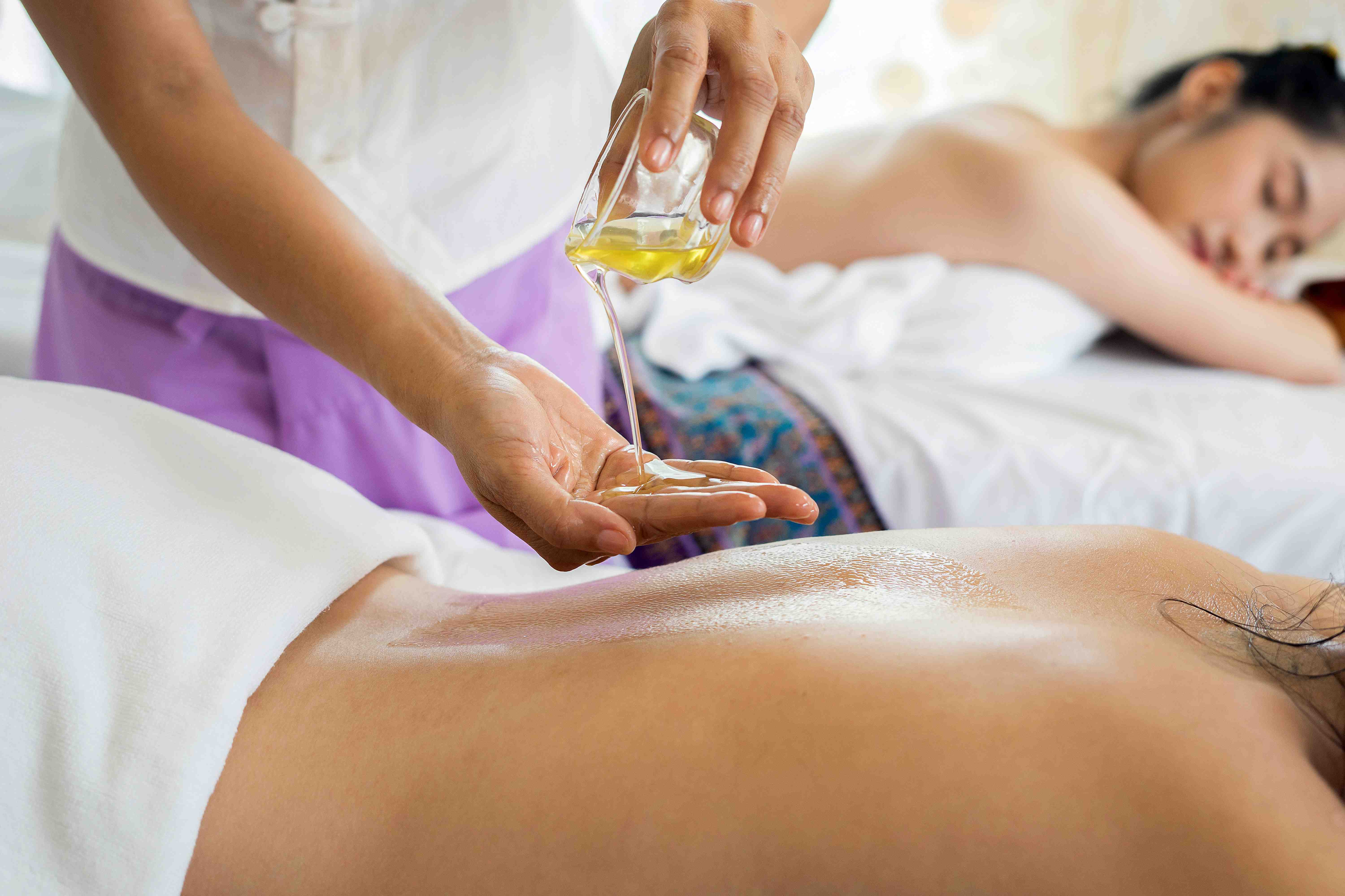 Massage Dầu Dừa Toàn Thân